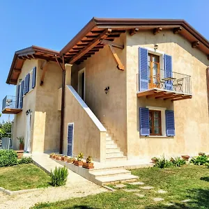 La Vite Maritata , Pietrasanta Italia